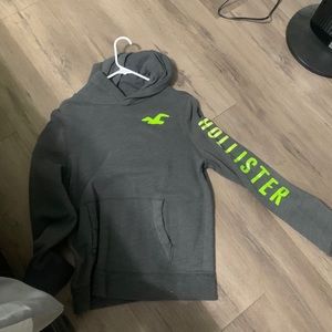 Men’s Large Hollister Sweater